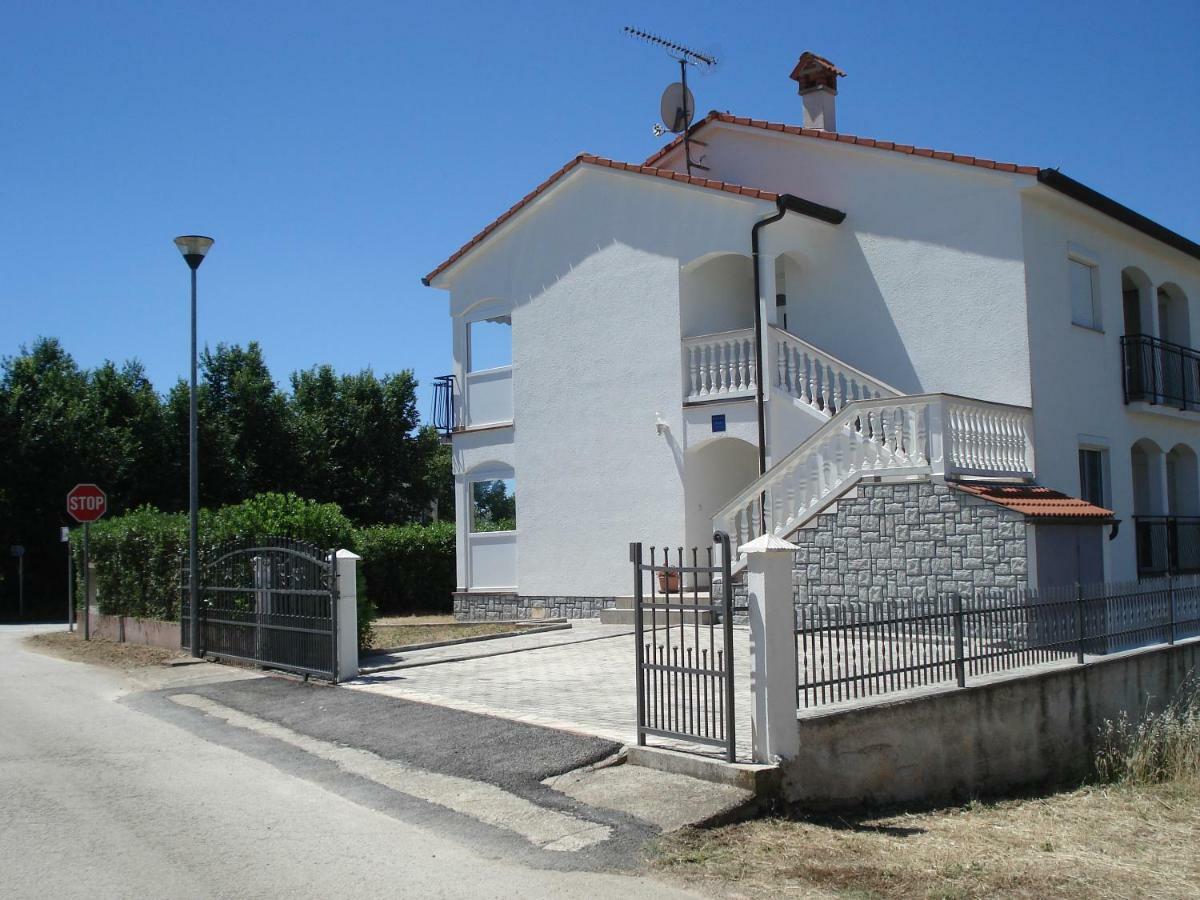 Guesthouse Pejo Poreč Exterior foto